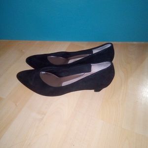 Vintage size 9 1/2 womens.